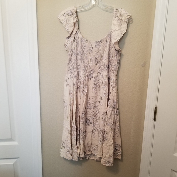 Torrid Floral Print Smocked Top Tank Dress  - Size 2 - Picture 6 of 7